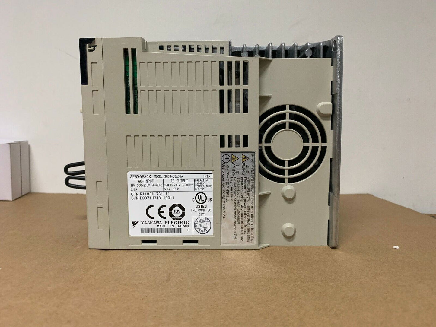 1PC  Yaskawa SGDS-08A01A Servo Driver SGDS08A01A ping