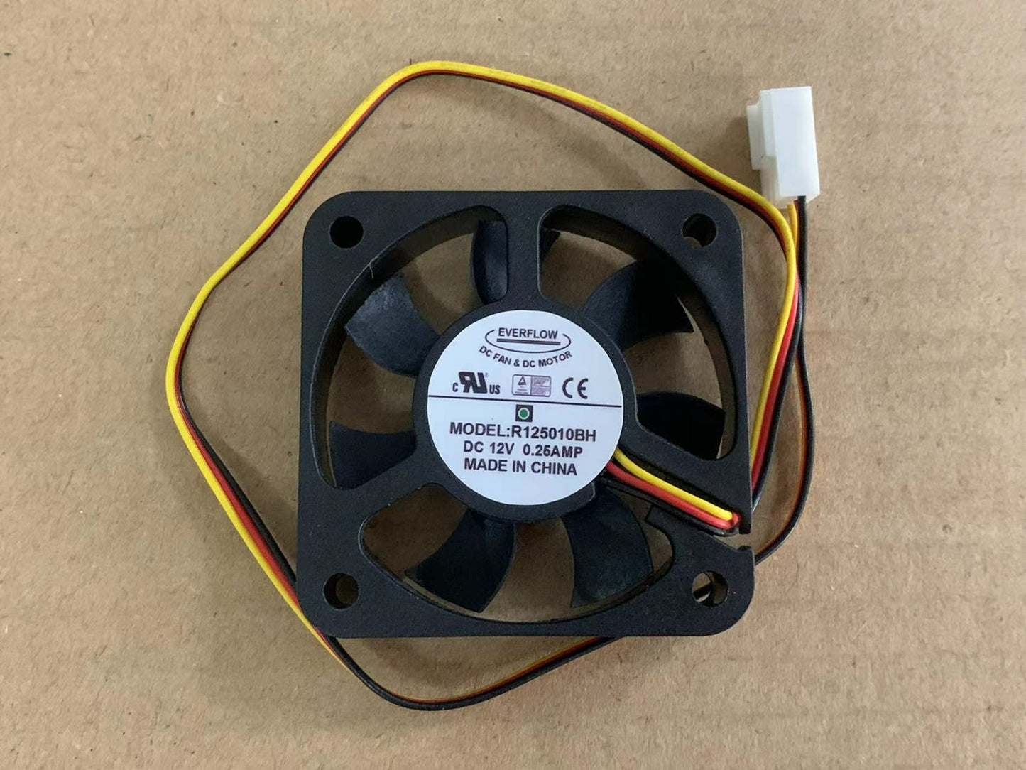 new EVERFLOW R125010BH DC 12V 0.25A 3-wire 50x50mm Server Cooling Fan