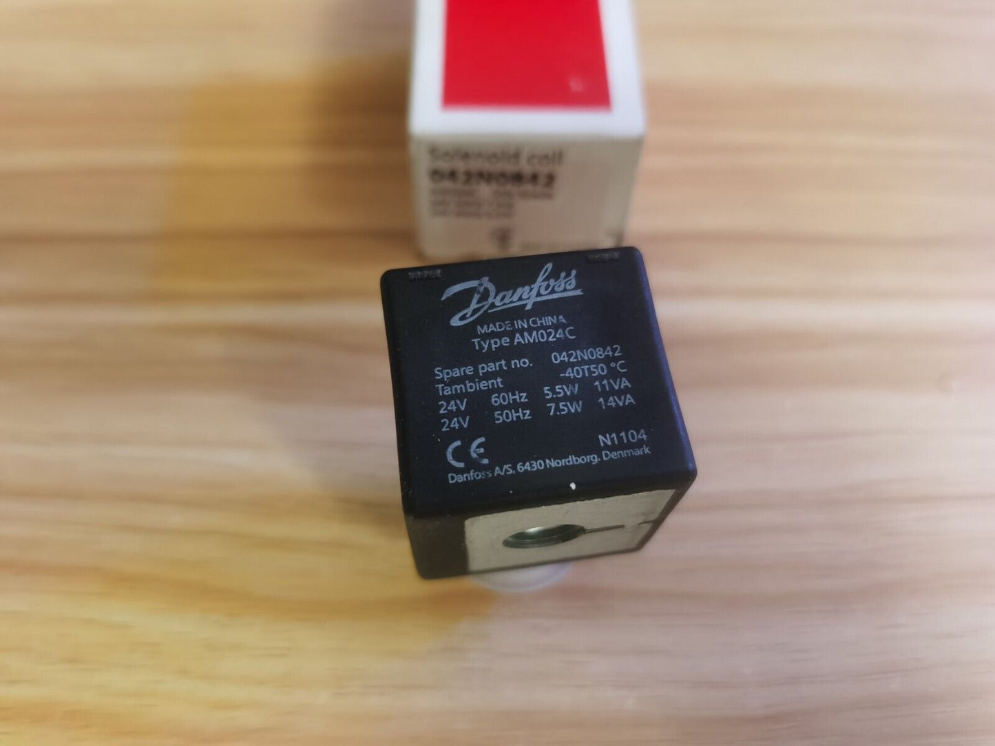 new 1PC Danfoss 042N0842 AM024C Solenoid Valve 24V In Box - DANFOSS