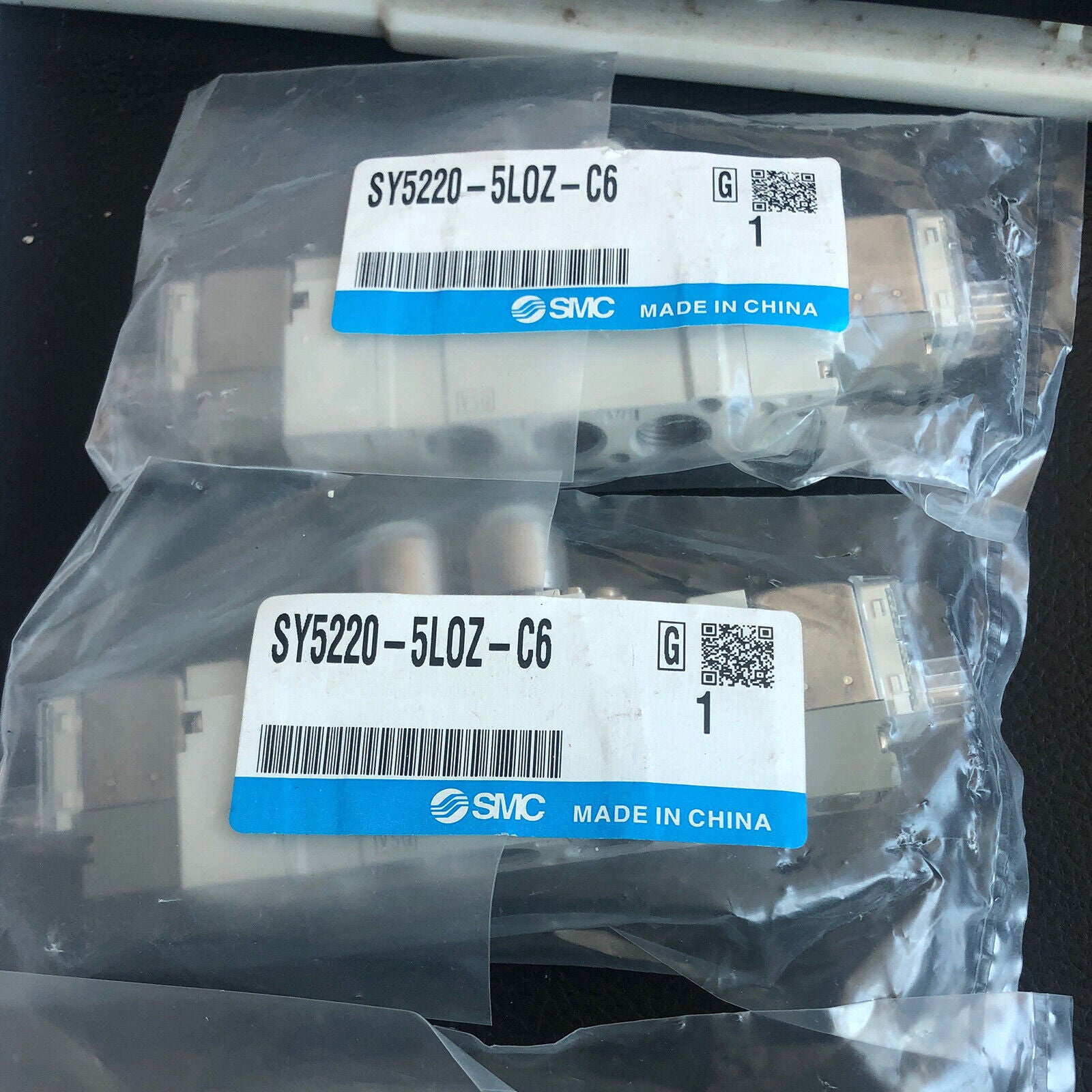 New One SMC Solenoid Valve SY5220-5LOZ-C6 - SMC