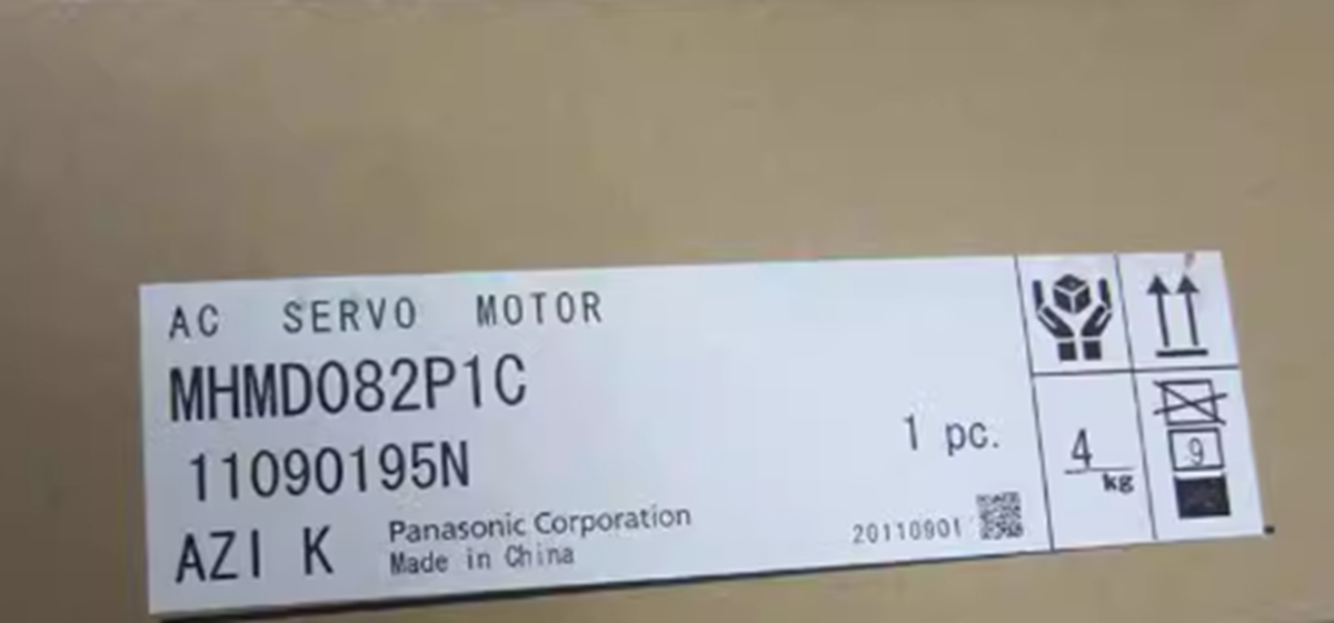 PANASONIC MHMD082P1C Servo Motor - PANASONIC