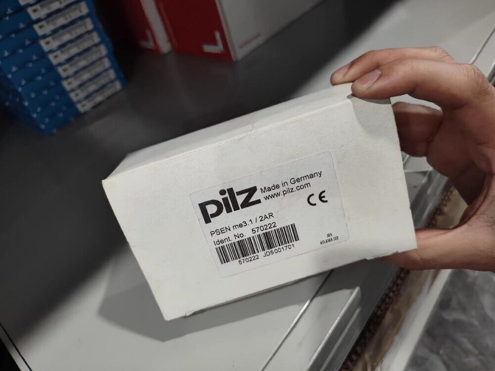 1PCS PILZ 570222 Switch with Advanced Switchboard Design - PILZ
