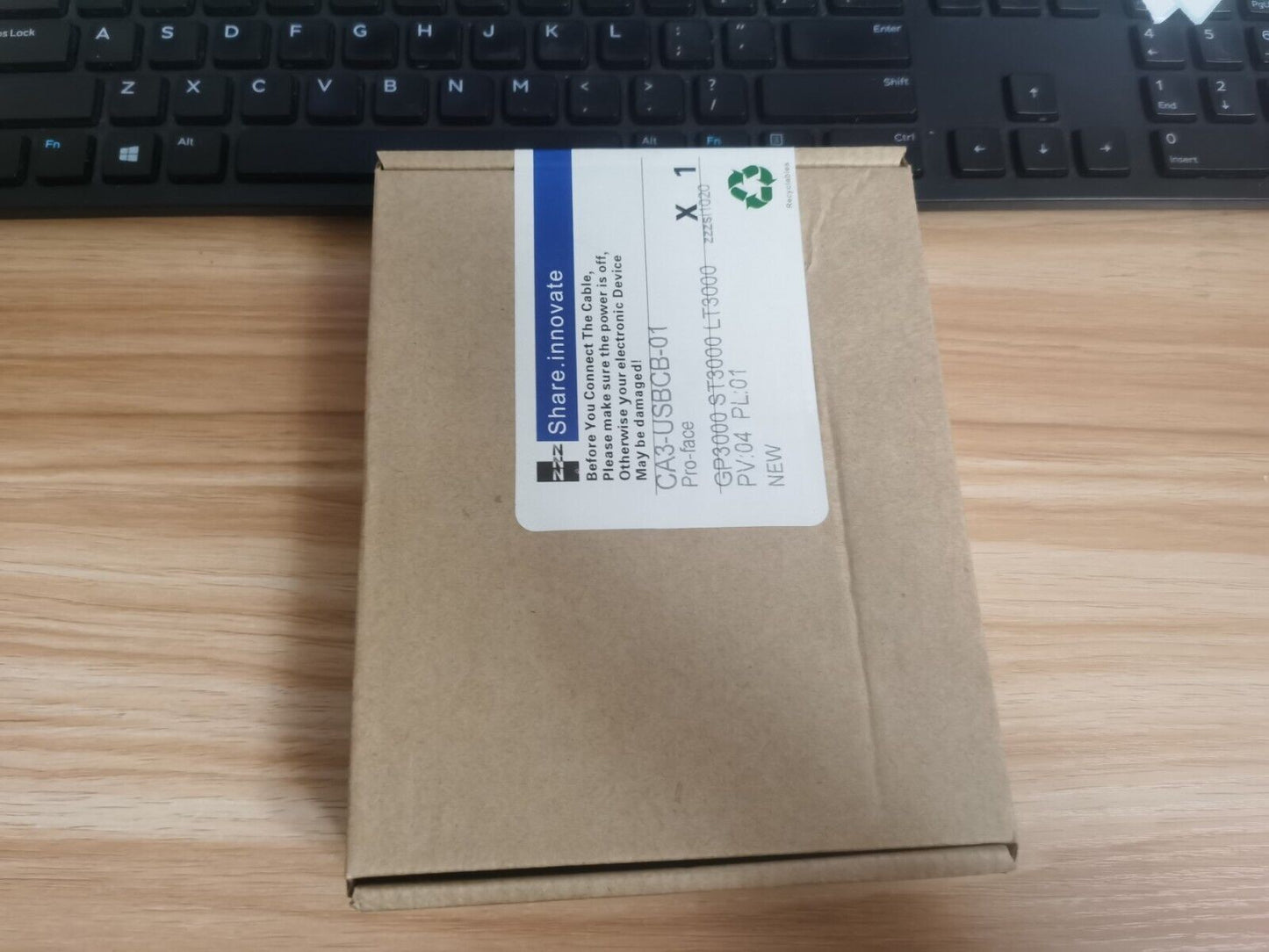 1PCS Pro-face HMI Connect Cable CA3-USBCB-01 CA3USBCB01 In Box