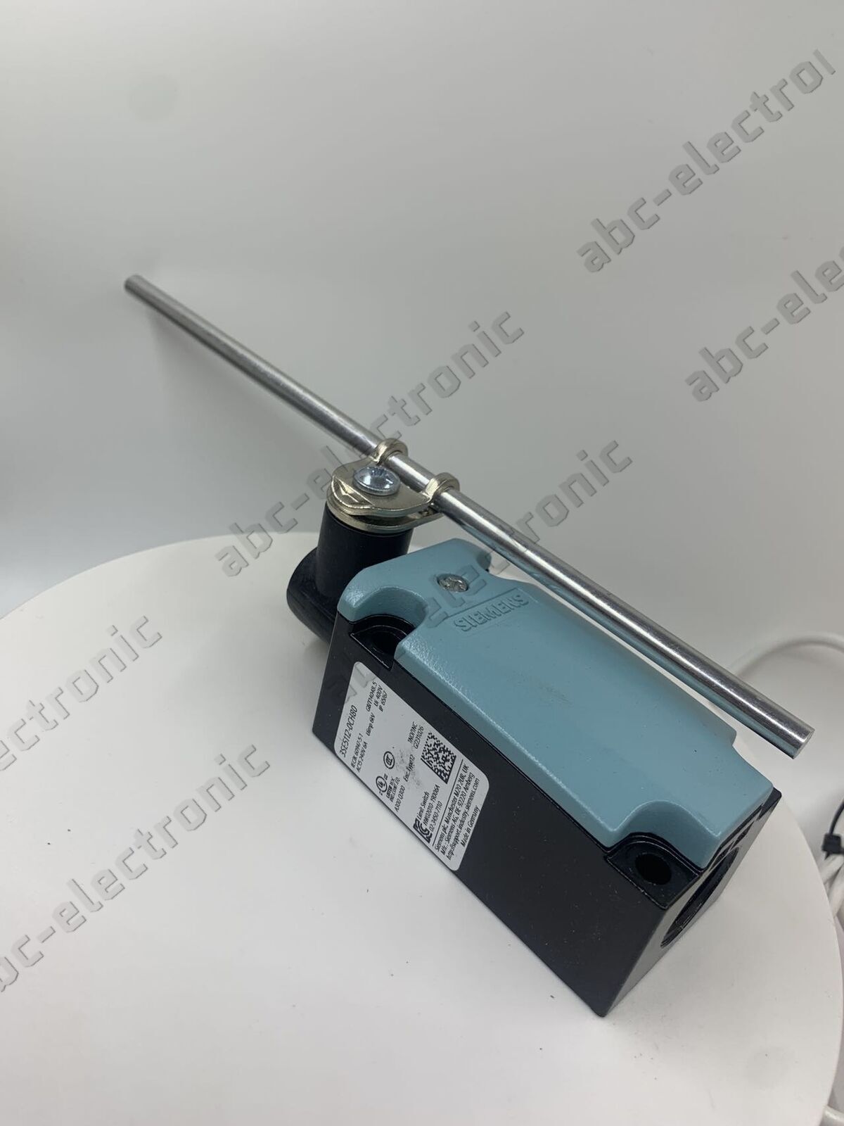 1PC 3SE5112-0CH80