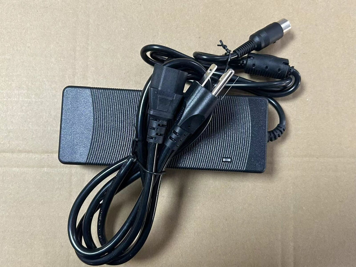Leica TL5000 Ergo, Leica TL3000 Ergo transmitted light base power adapter