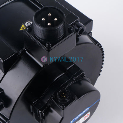 Yaskawa SERVO MOTOR SGM7G-30AF - YASKAWA