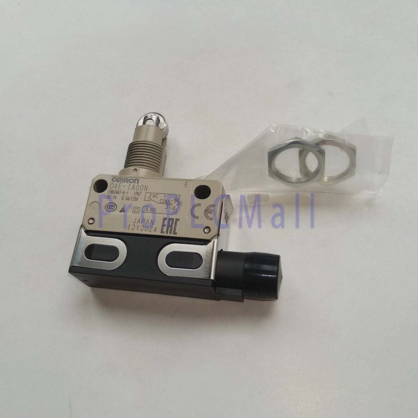 Omron D4E-1A00N Limit Switch D4E1A100N Free Shipping 1PCS