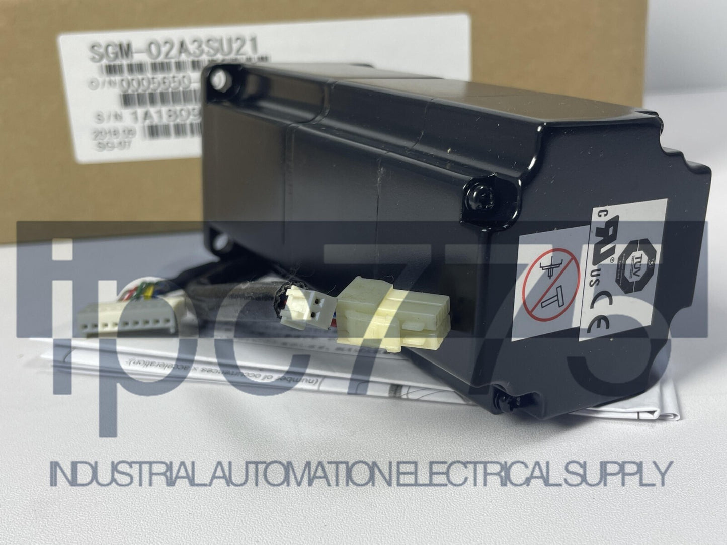 1PCS  Yaskawa servo motor SGM-02A3SU21 PING SGM02A3SU21