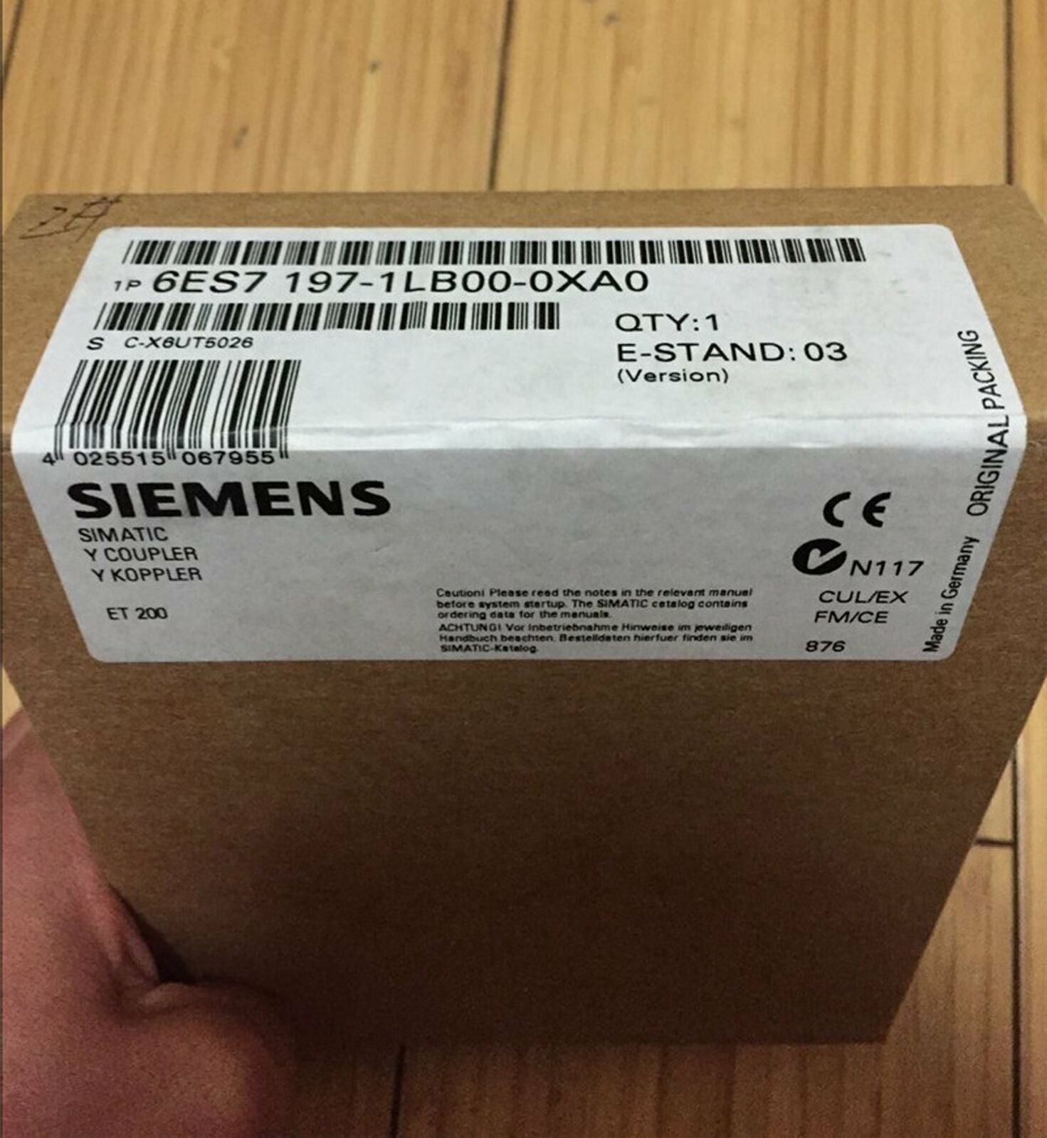new  Siemens 6ES7197-1LB00-0XA0 6ES7 197-1LB00-0XA0 One year
