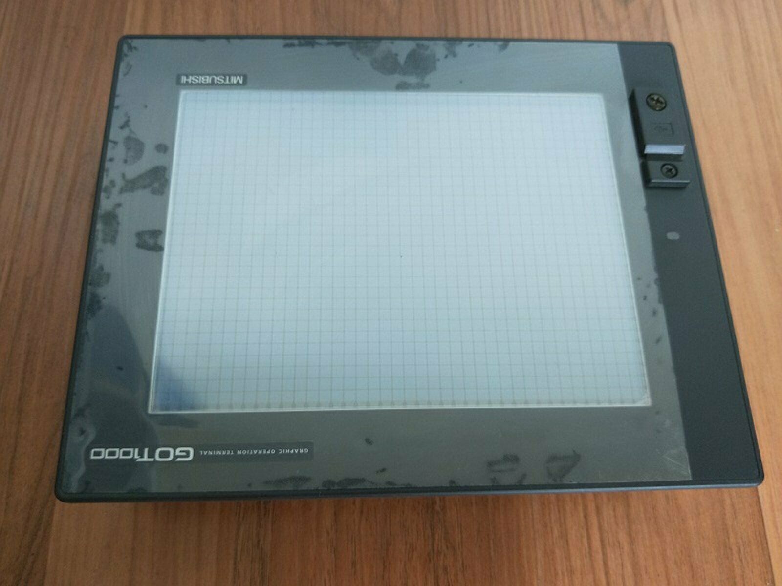 Used Mitsubishi GT1562 VNBA Touchscreen Tested Good Condition - MITSUBISHI