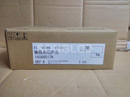 Panasonic Servo Motor MHMJ042P1U NEW - PANASONIC