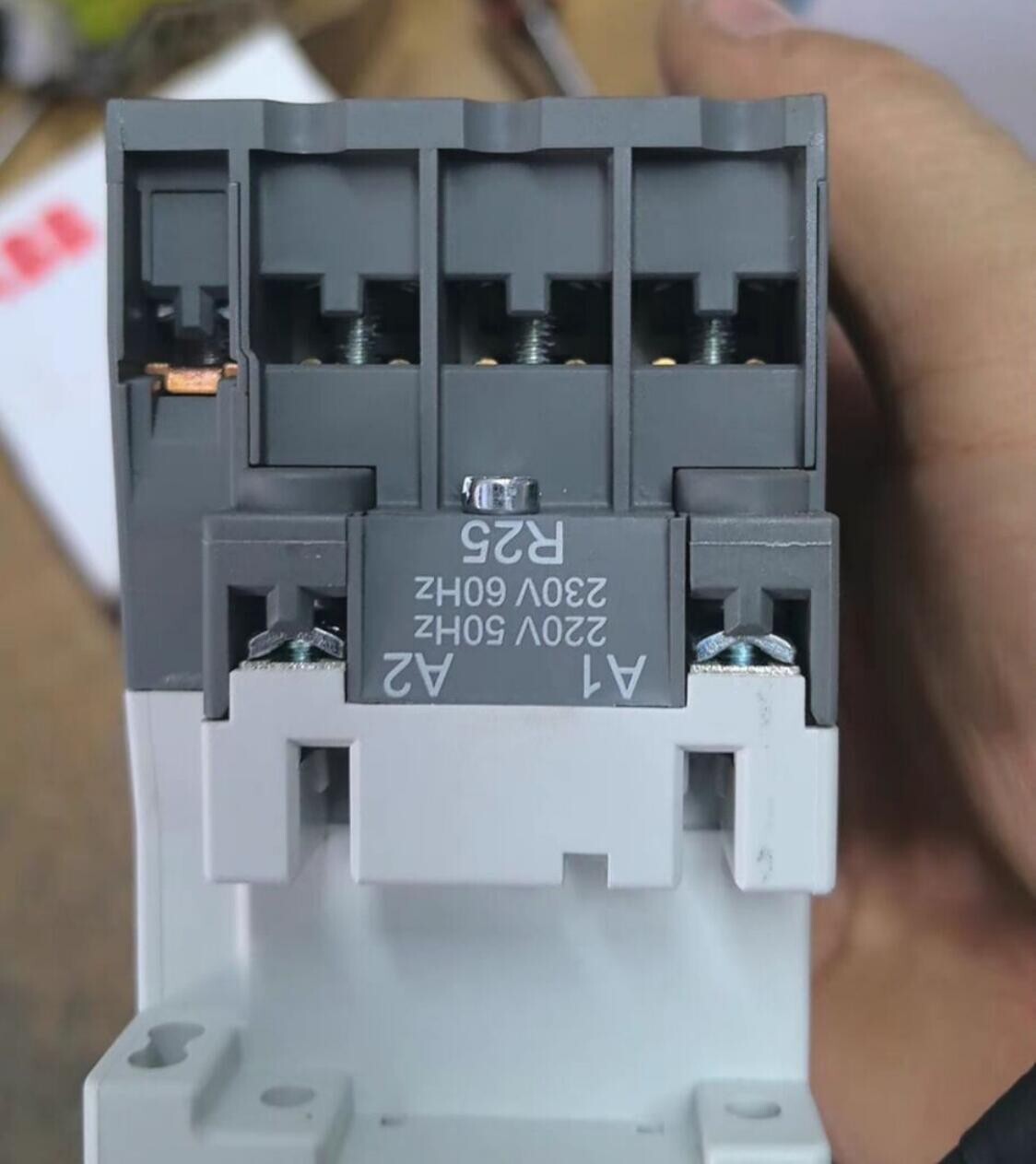 1PC  ABB A2X32-30-10 A2X32-30-10-25 1SBL941077R2510 220-230V Contactor