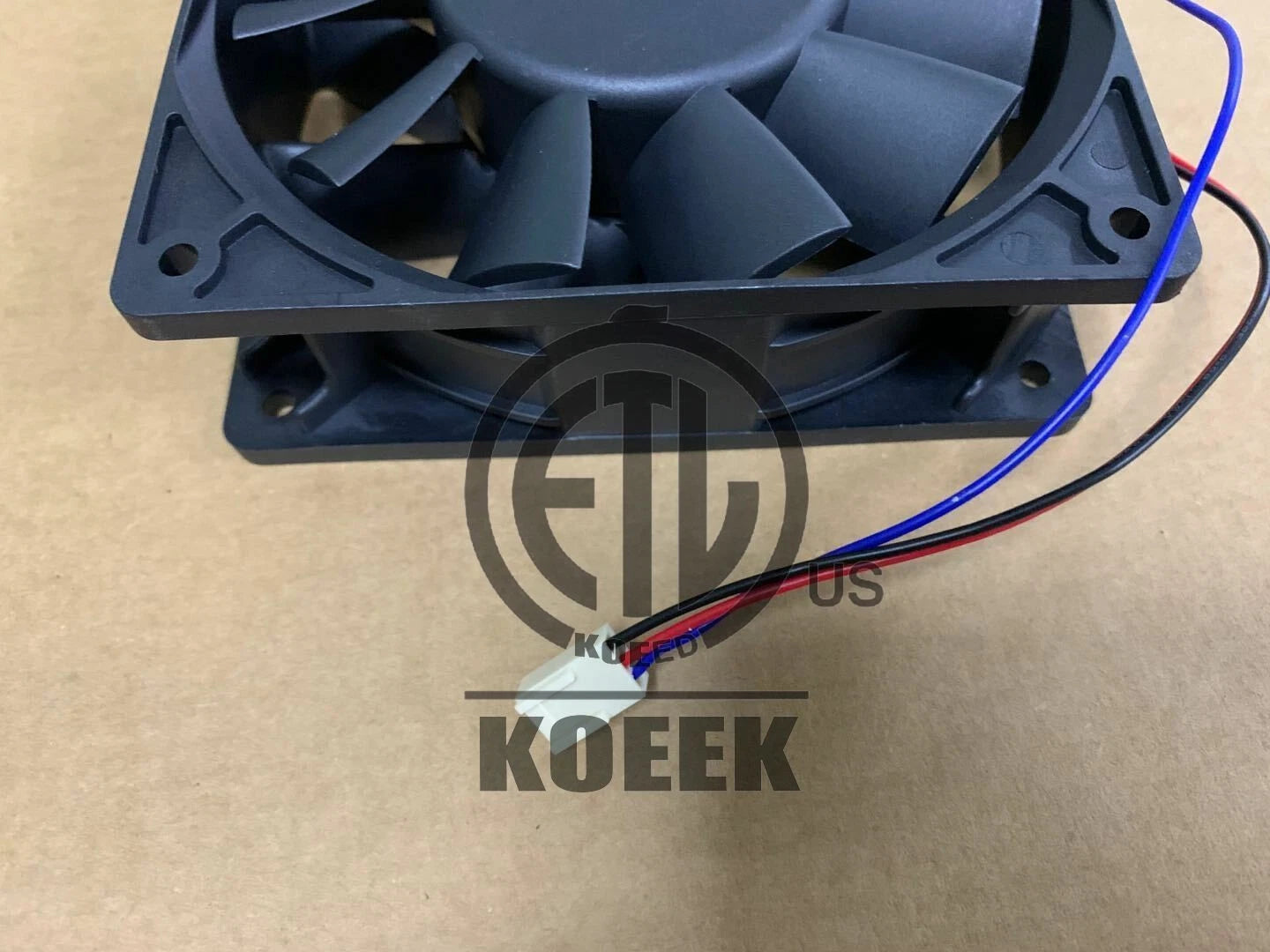 120mm Delta PFR1224UHE-CE75 12038 24V 1.75A 3-wire 12cm High-volume cooling fan