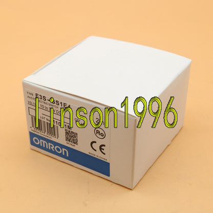 Omron E3S-GS1E4 12-24VDC Photoelectric sensor - OMRON