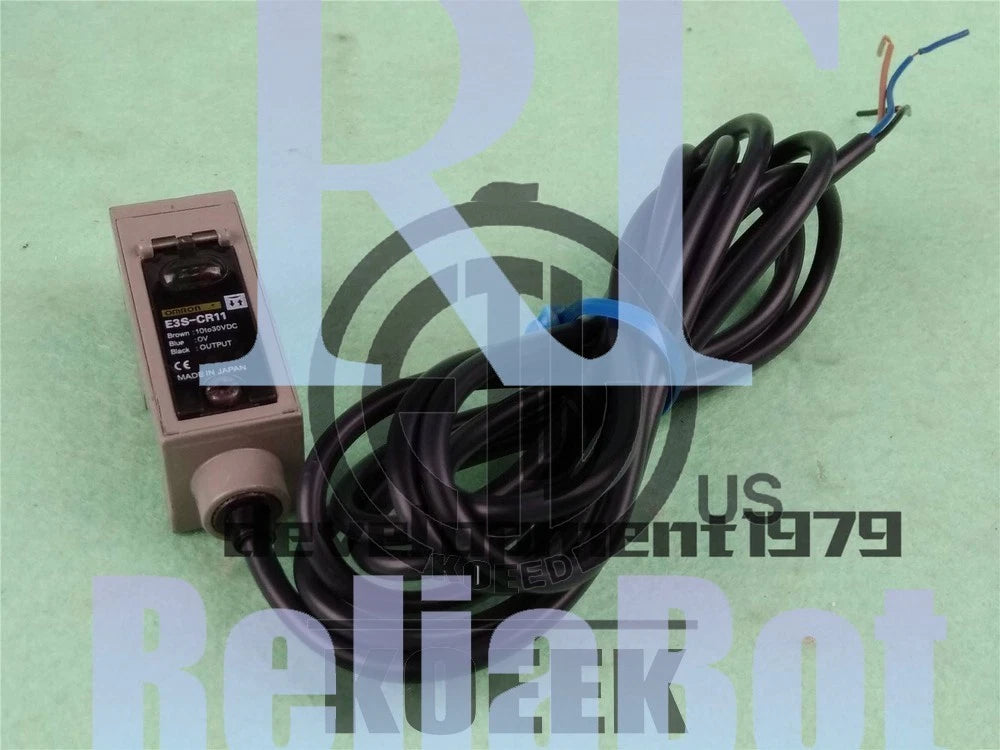 One E3S-CR11 10-30VDC Omron Photoelectric Switch~