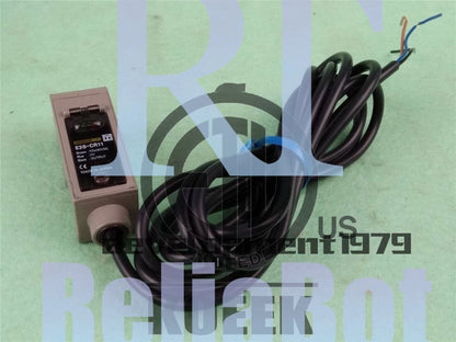 One E3S-CR11 10-30VDC Omron Photoelectric Switch~