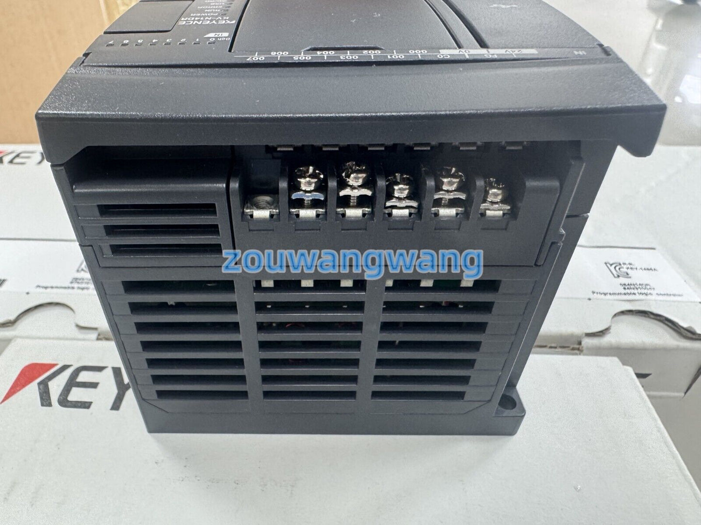 new 1pcs In Box Keyence KV-N14DR (KVN14DR)Programmable Controller
