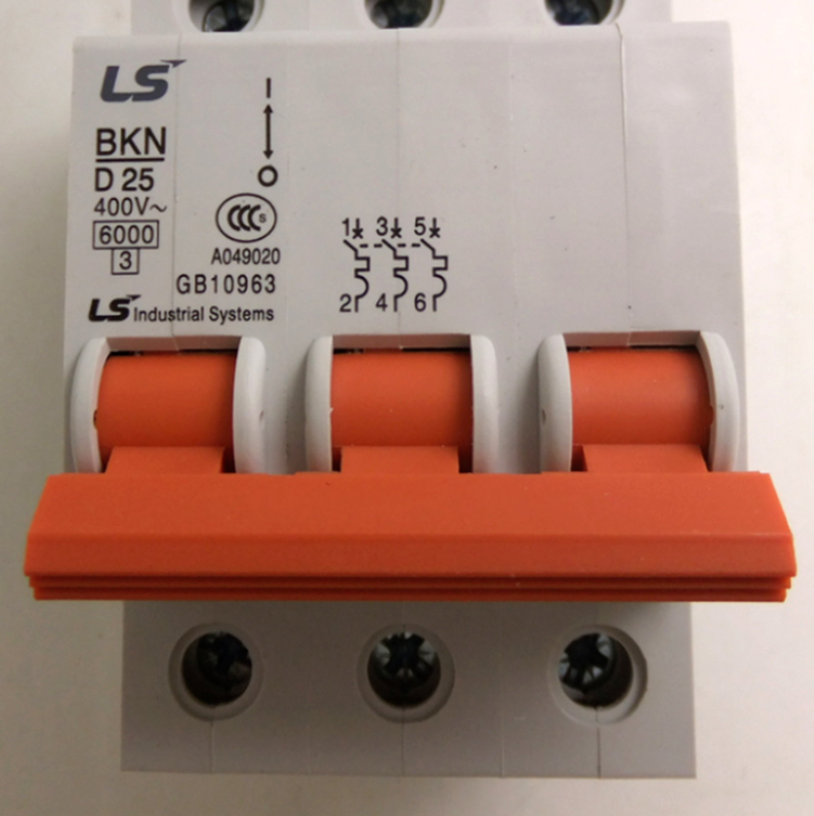 LS BKN Circuit Breaker 3P D25A LS