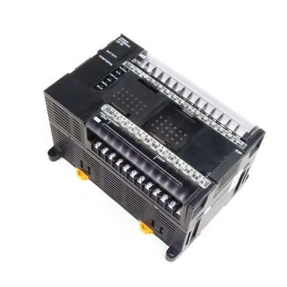 OMRON CPU Relay Output Module 40 Ports - OMRON