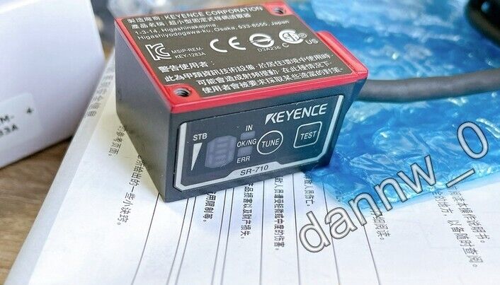 KEYENCE SR-710 Barcode Reader Fast - KEYENCE