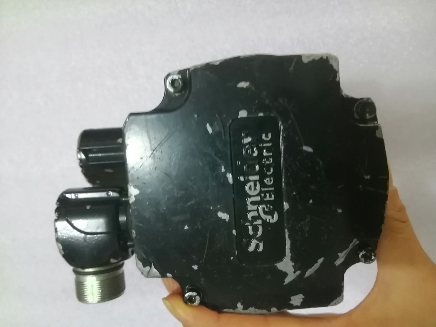 1 PC For Schneider SH31001P11A2000 NEW - SCHNEIDER