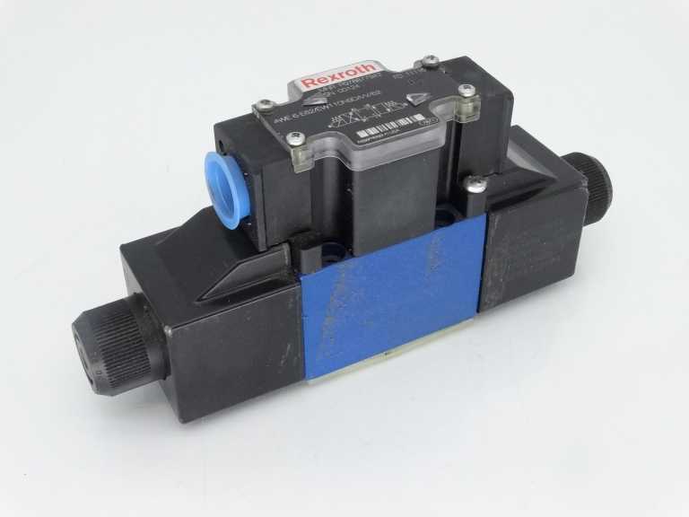 Rexroth R978877942 valve, industrial hydraulic valve with R978877942 model number, reliable and durable design, high precision and efficiency, compatible with various industrial applications - REXROTH