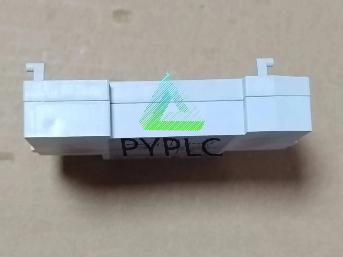 1pcs U-PKZ0 230V 50HZ Undervoltage Release Motor Protection Switch
