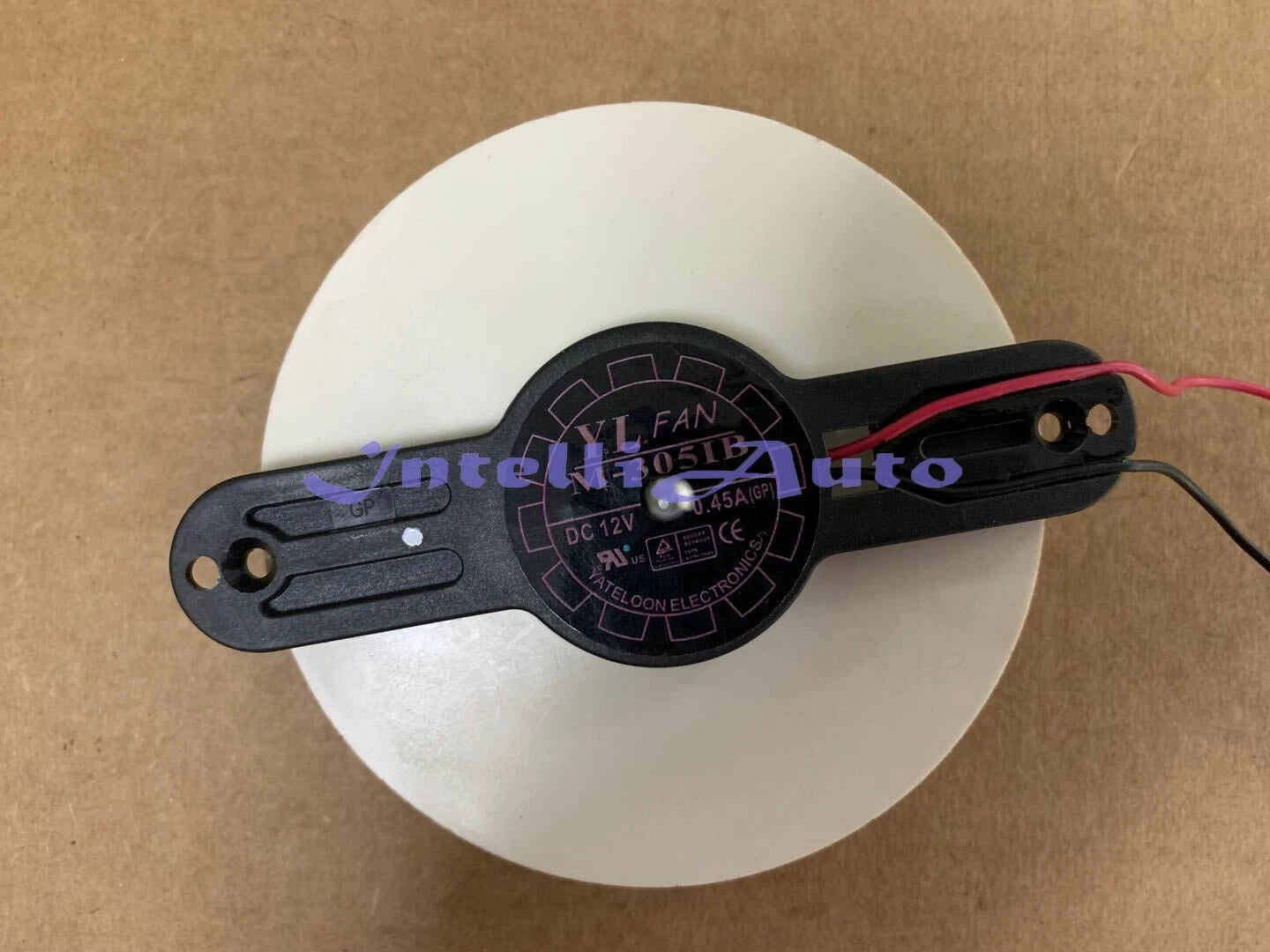 Applicable Yuelun cooling fan 9225 M-3051B 12VDC 0.45A 2P circular DC fan