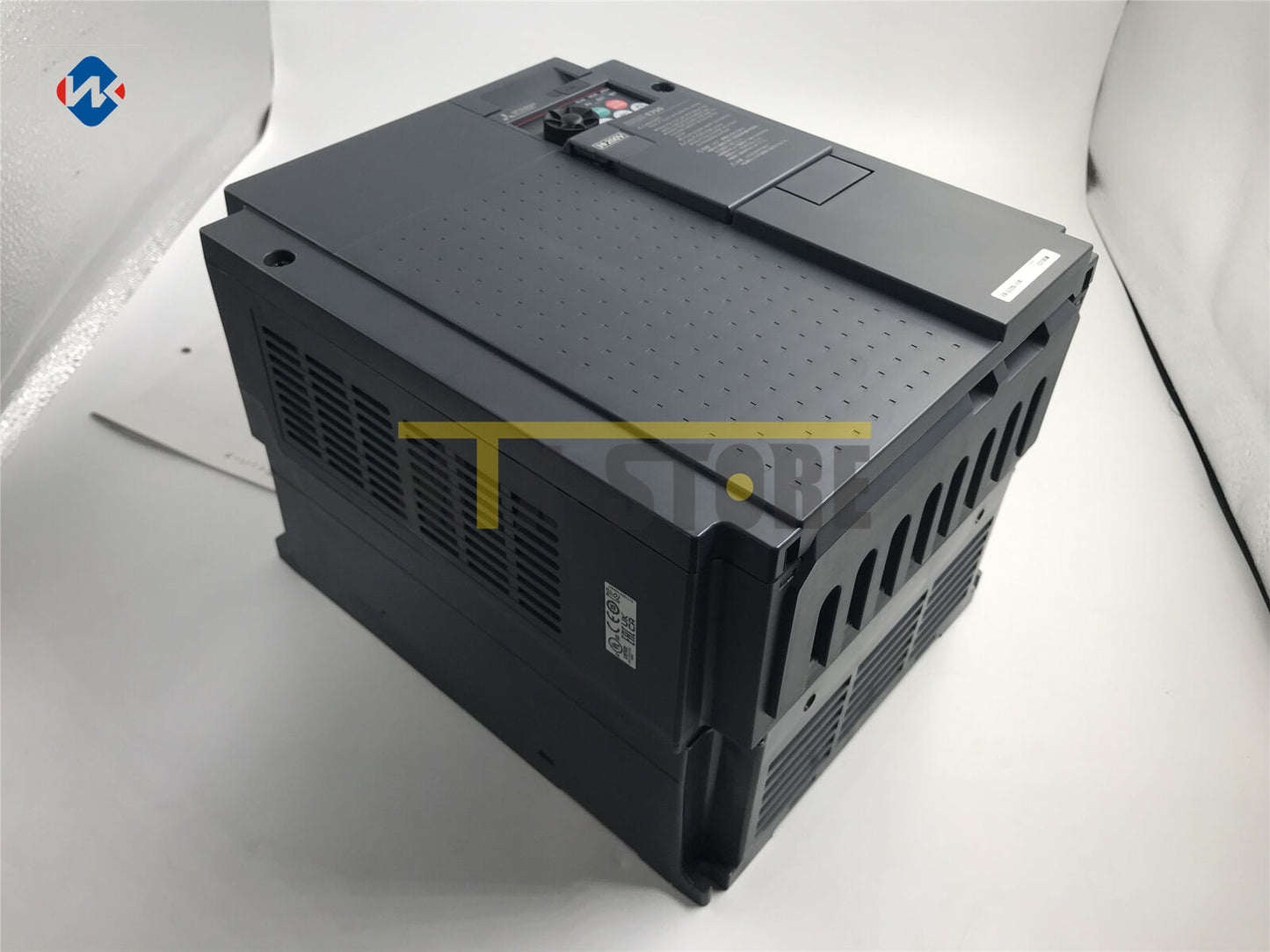 new 1PCS In Box MITSUBISHI FR-E720-11K - MITSUBISHI