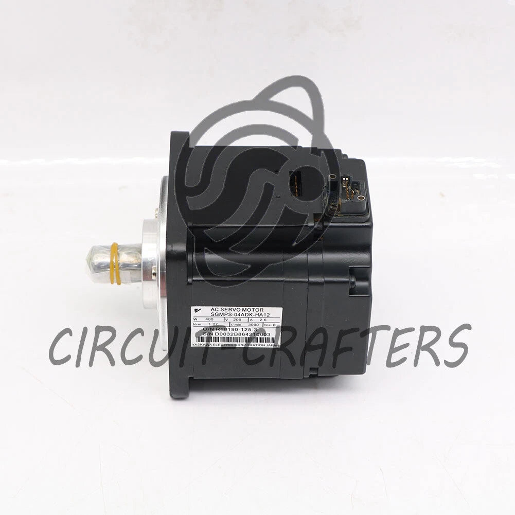 1PCS Yaskawa SGMPS-04ADK-HA12 Servo Motor SGMPS04ADKHA12