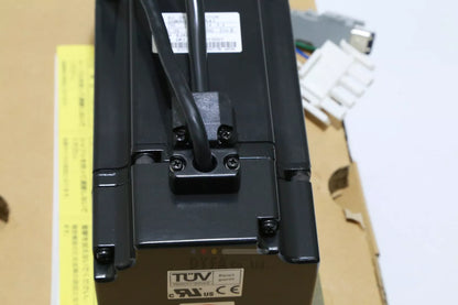 Yaskawa SGMAH-08A1A41 Servo Motor 750W - YASKAWA