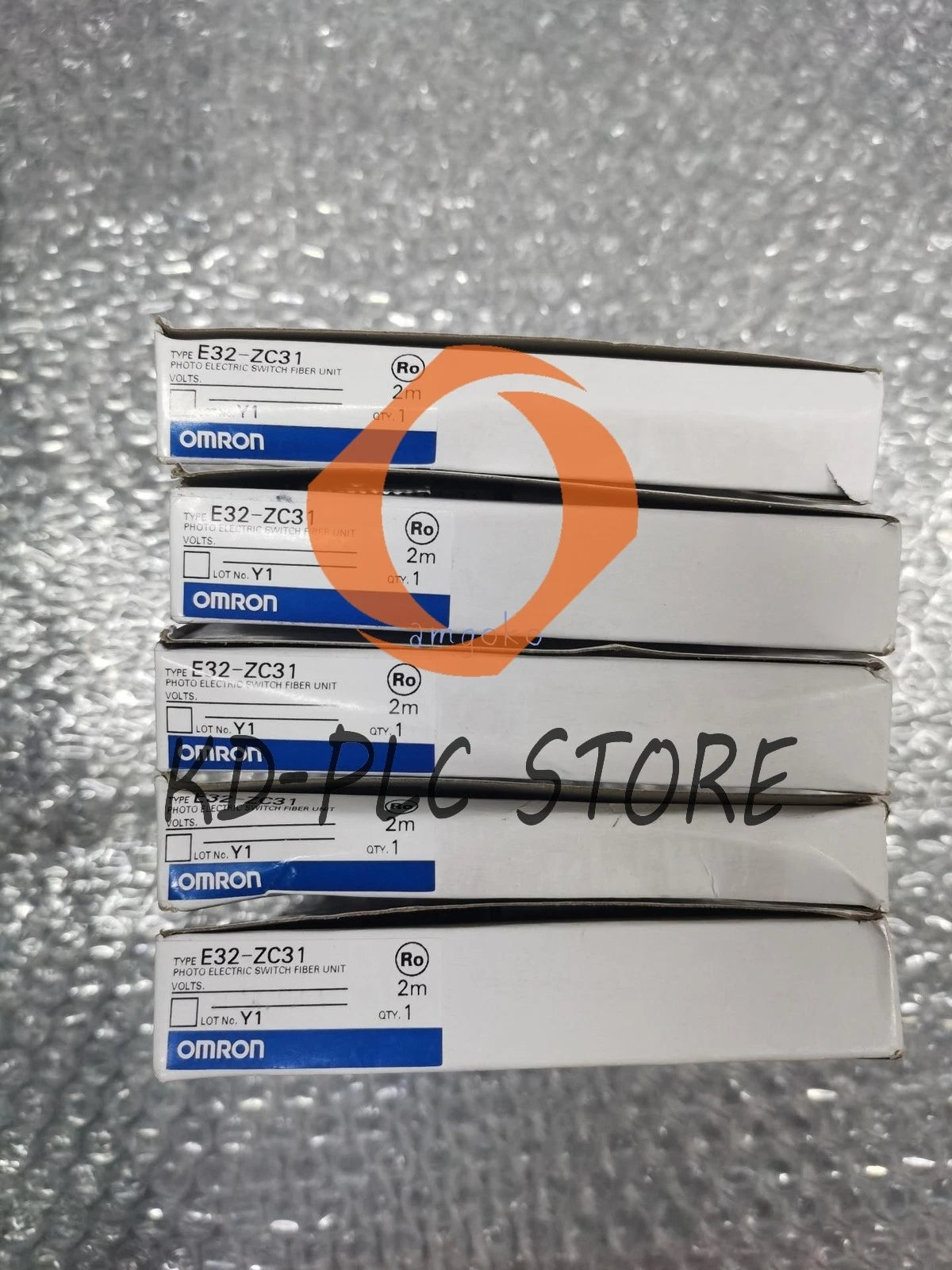 1PCS E32-ZC31 Omron E32-ZC31