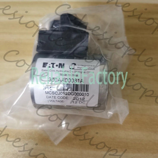 1PCS Eaton Vickers 300AA00081A Solenoid Coil 12VDC