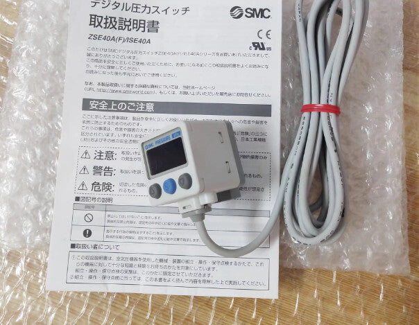 1PC SMC Digital display pressure switch ZSE40A-C6-R Free shipping