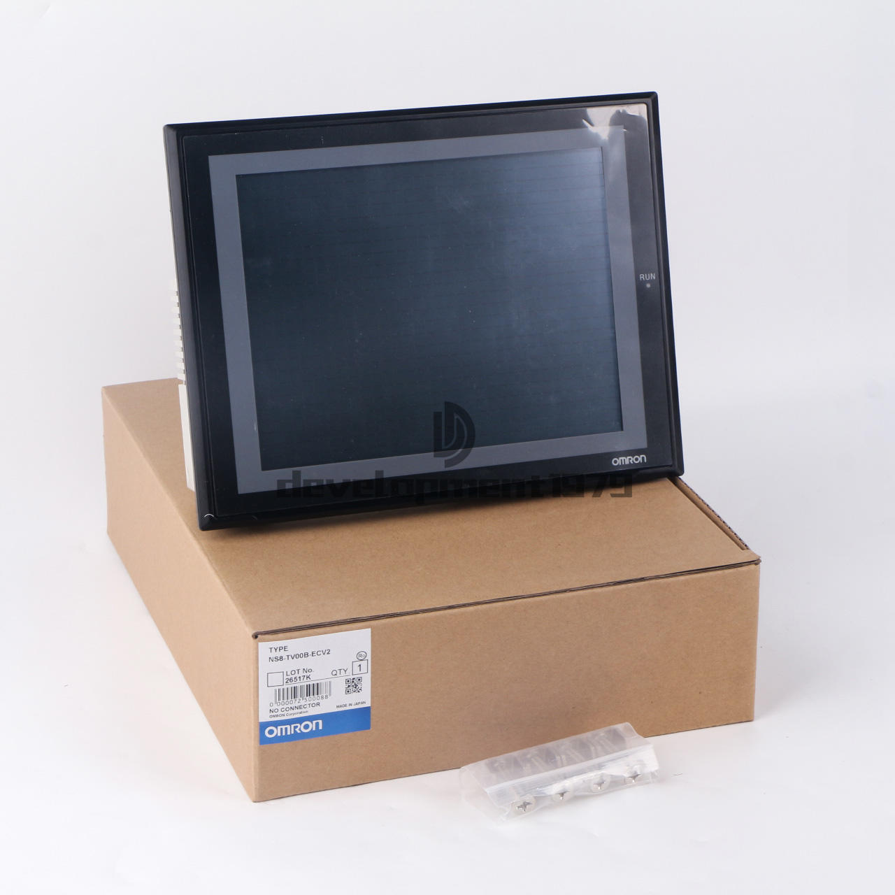 new One Omron NS8-TV00B-ECV2 NS8TV00BECV2 Touch Panal HMI - OMRON