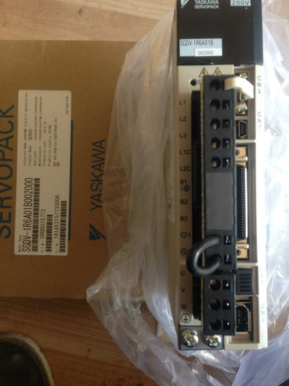 YASKAWA SERVO DRIVER SGDV-1R6A01B SGDV-1R6A01B002000