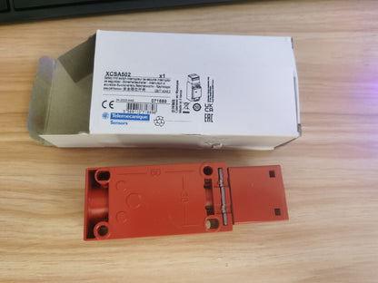 1PC  Schneider XCSA502 XCS-A502 Safety Limit Switch  Free Ship