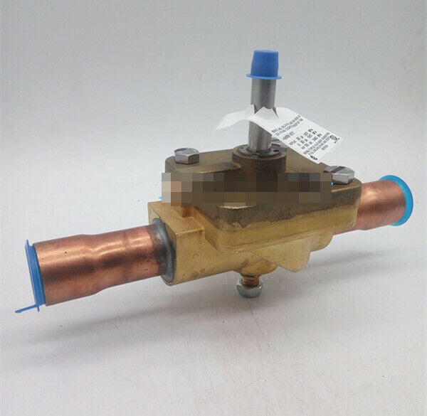 1PC  Emerson solenoid valve 240RA12T7T 240RA 12T7T