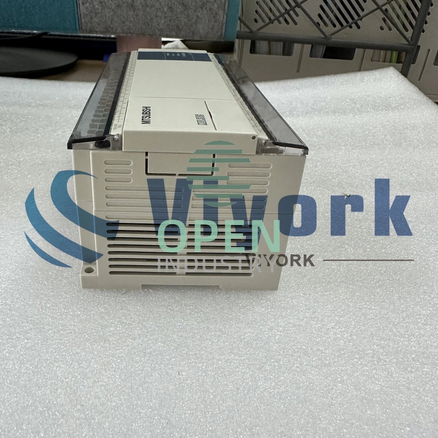 1PCS Mitsubishi FX1N-60MR-ES/UL PROGRAMMABLE CONTROLLER