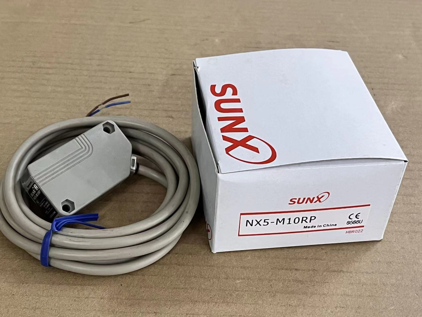 new For SUNX NX5-M10RBD photoelectric switch sensor