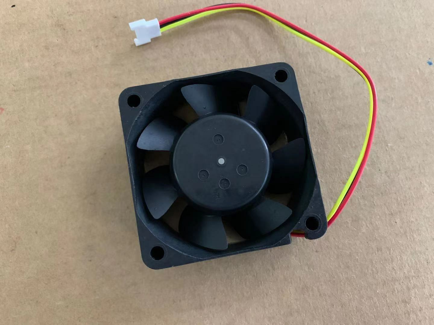 new Mitsubishi 6CM Driver Fan NC5332H72 MMF-06G24TS 24VDC 0.11A MM1
