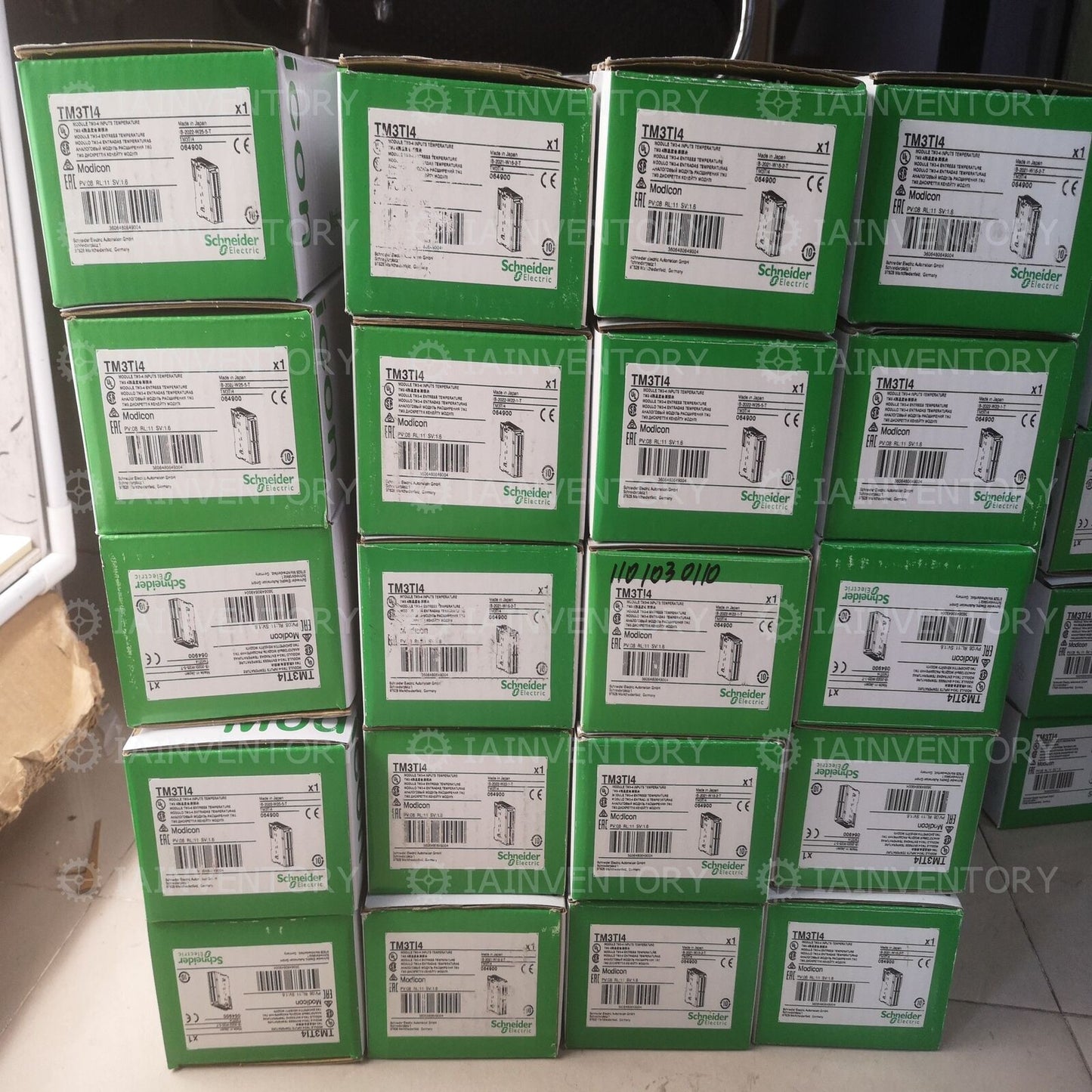 Schneider TM3TI4 Input Temperature - 1 Year Warranty - SCHNEIDER
