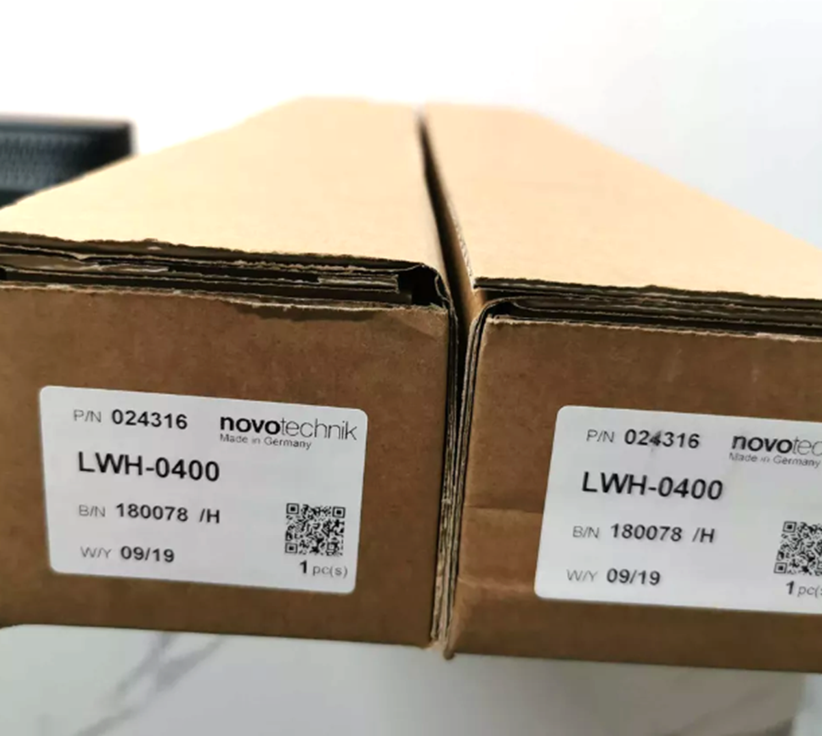 new  NOVOTECHNIK LWH-0400 Position Transducer