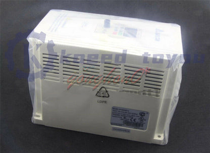 1Pcs Delta Inverter 2.2KW 220V VFD022M21A