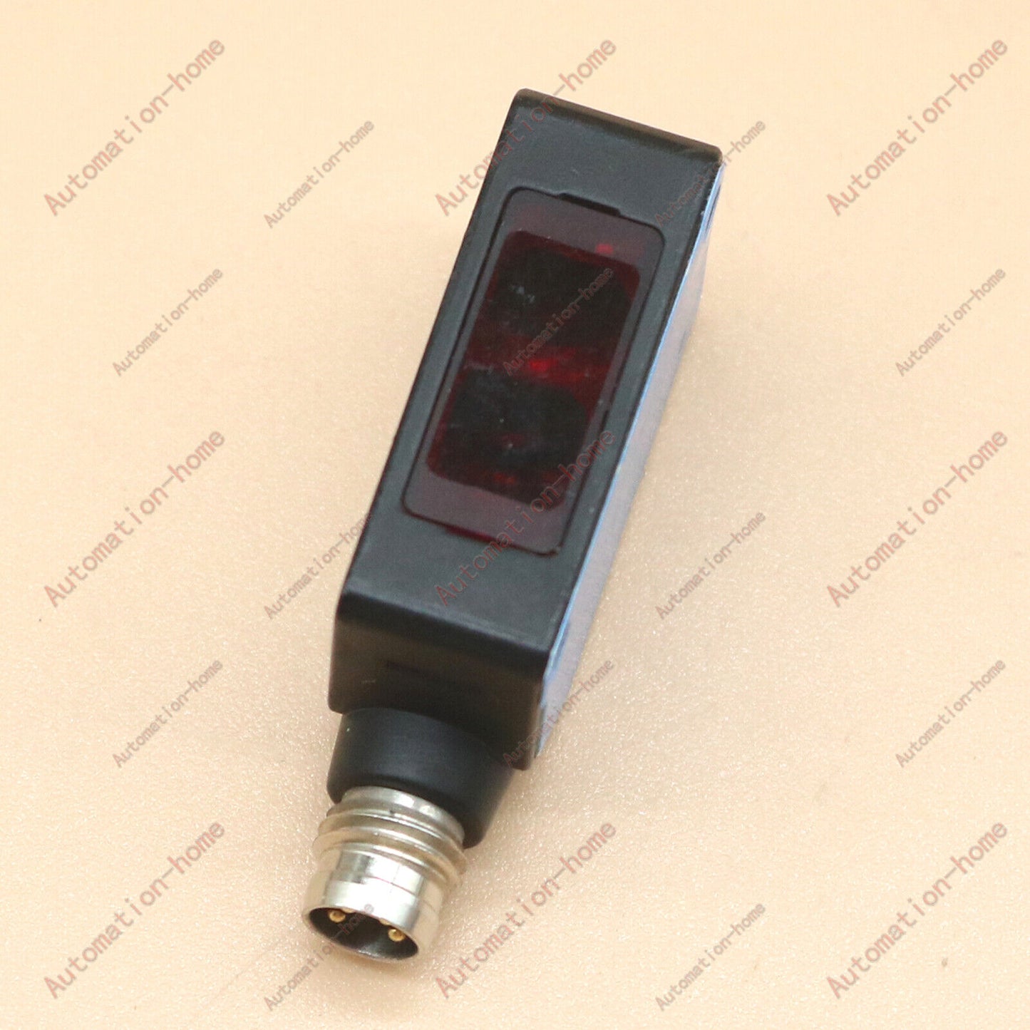 new WS100-D4030 SICK Photoelectric Sensors In Box - SICK