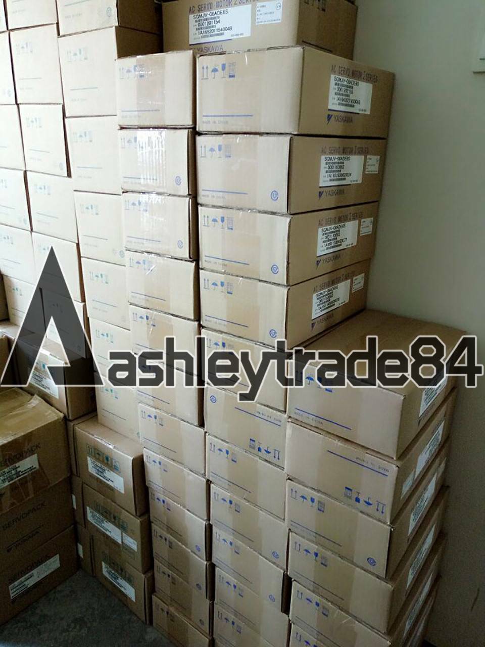 new 1PCS Yaskawa Servo Motor SGMP-A8A3TA11