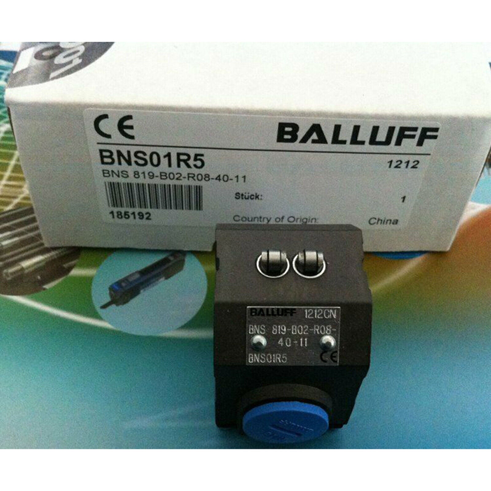 new  One BALLUFF BNS 819-B02-R08-40-11 Limit Switch BALLUFF