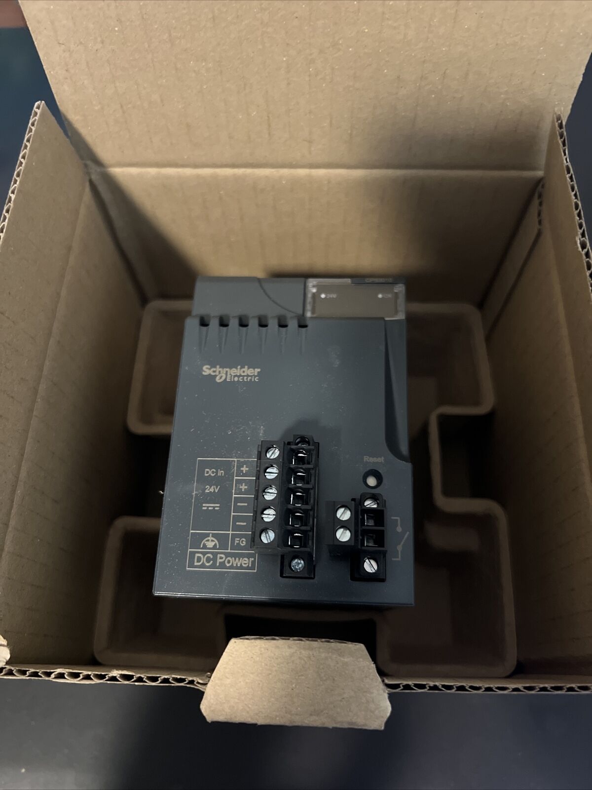 new SCHNEIDER BMXCPS2010 DC Power Supply, Modicon 390900 Standard Isolated - SCHNEIDER ELECTRIC