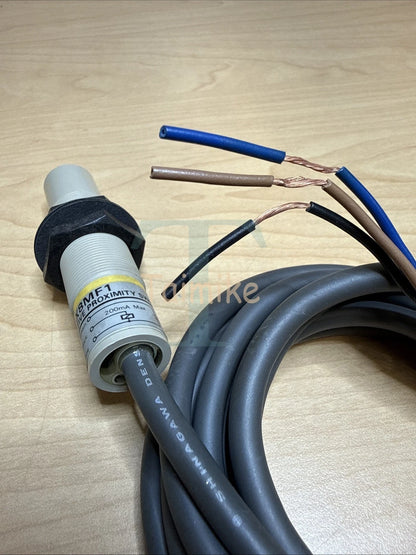 ! Omron E2K-X8MF1 Capacitive Proximity Switch