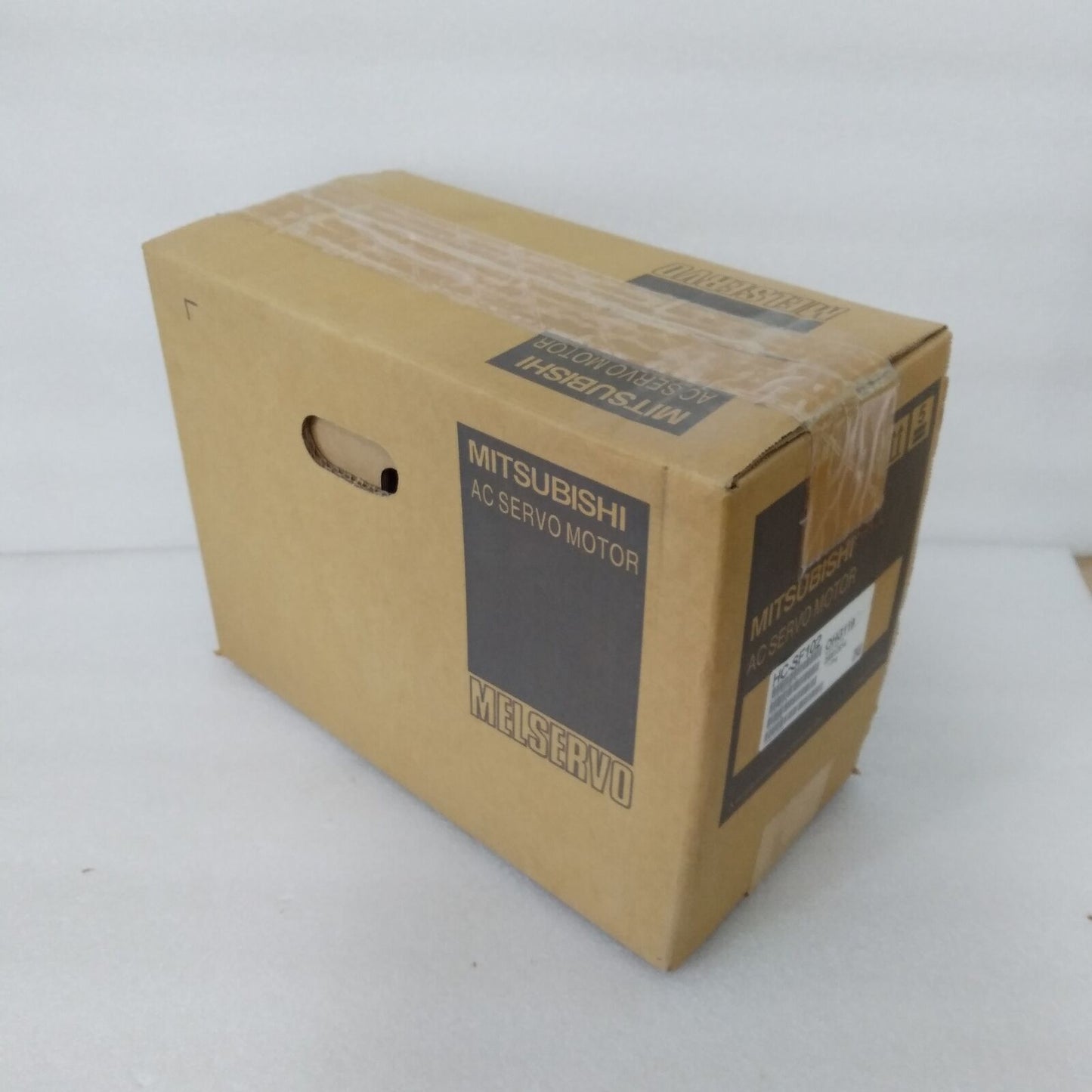 MITSUBISHI SERVO MOTOR HC-SF102 - MITSUBISHI